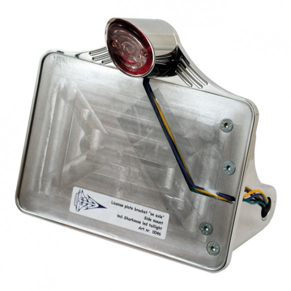 cpv - Support de plaque d'immatriculation avec feu à LED Sharknose - 143 x 210 mm (EU) - Harley-Davidson Softail de 2008 à 20