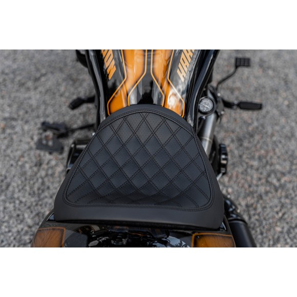 V Rod With Air Ride 2 WEEK EXTRA TRANSIT TIME - Killer Custom - V-Rod Rocker Box Mounte...